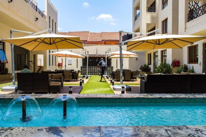 Kandiz Queendom Nairobi Exterior photo